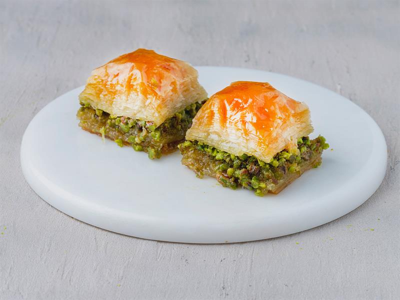 ÖZEL KARE BAKLAVA